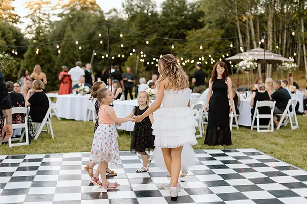 Outdoor Weddings & Ceremonies at Alder Grove in Castle Rock, WA